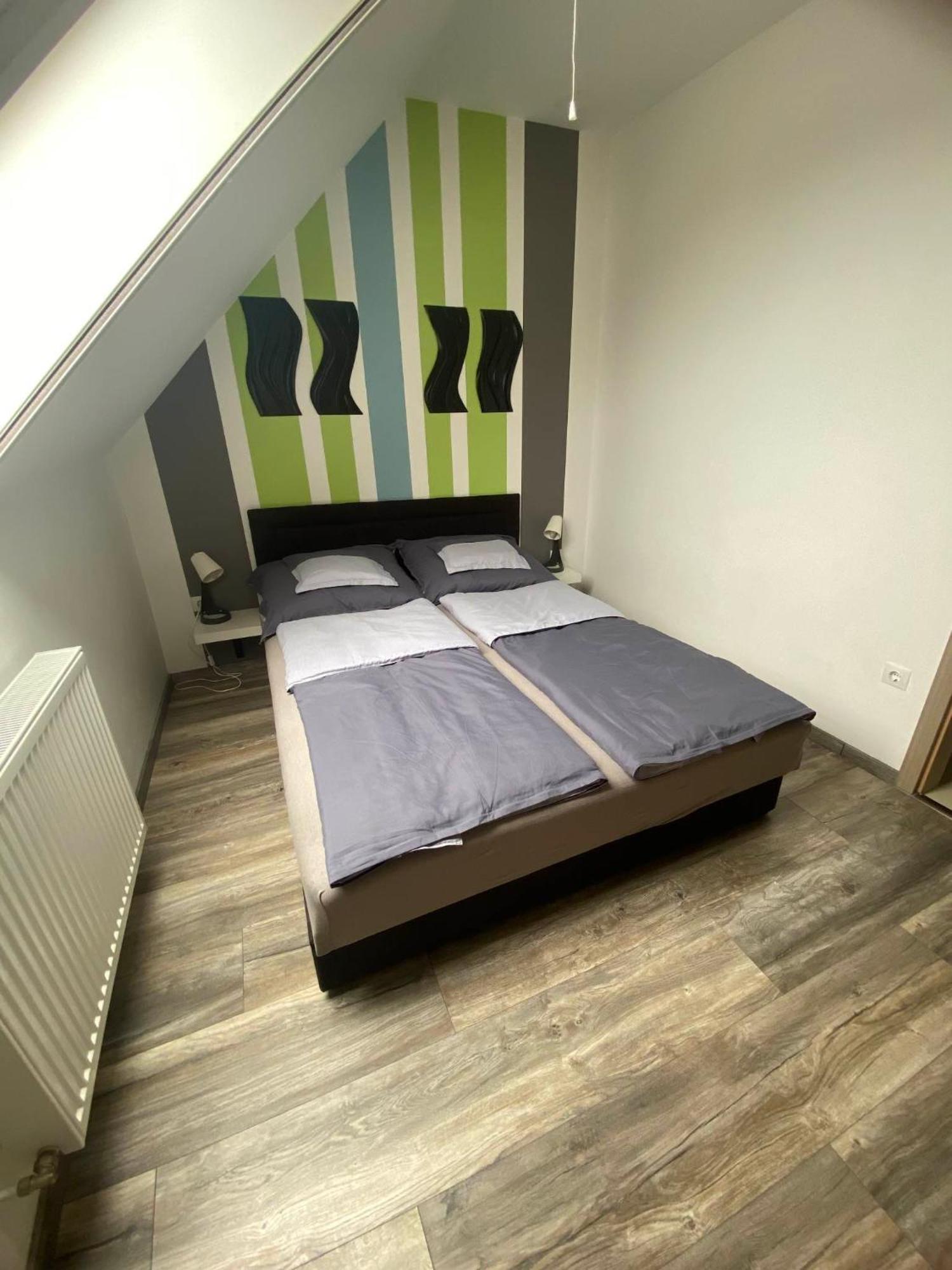 Lexy Family Apartman Hajdúszoboszló Buitenkant foto